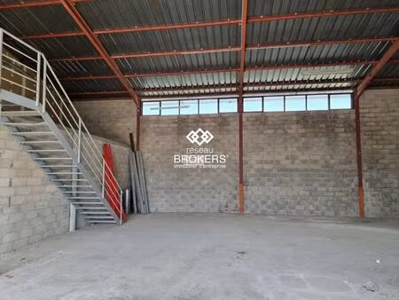 location entrepôt 247 m² à 1 054 m²