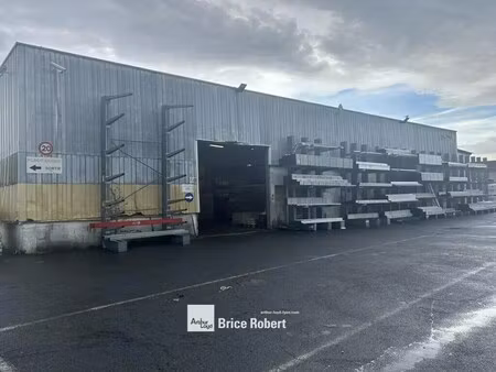 location local d'activités 3 000 m²