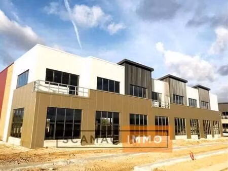 location local d'activités 968 m²