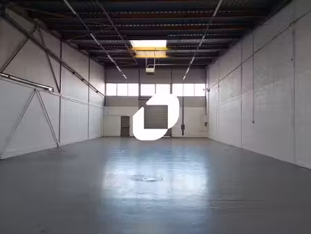 location local d’activités 406m² à 1242m²
