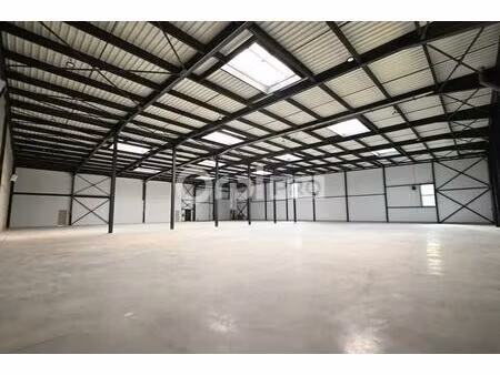 location local d’activités colombier-saugnieu 69124 1664m² à 3328m²