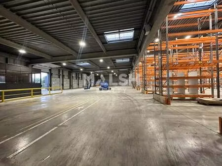 location local d'activités 7 064 m²