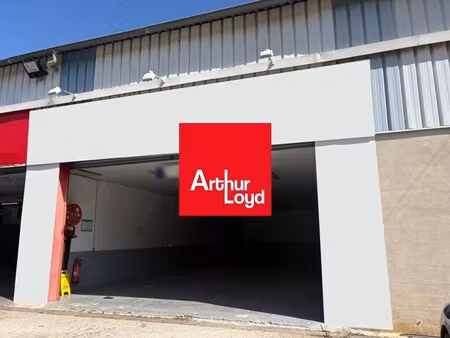 location local d'activités 200 m²