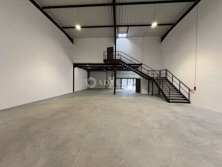 location local d’activités le thillay 95500 360m² à 3932m²