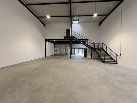 location local d’activités le thillay 95500 360m² à 742m²