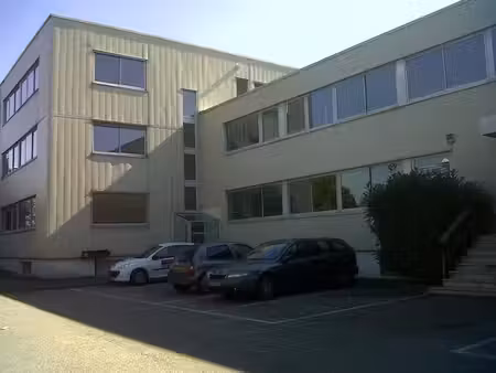 location bureaux 20m² à 1349m²