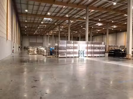 location entrepôt 5939m²
