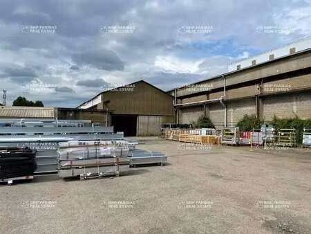 location local d’activités nantes 44100 922m² à 2316m²