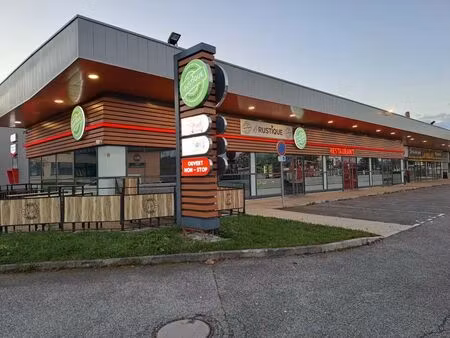 location local d'activités 397 m²