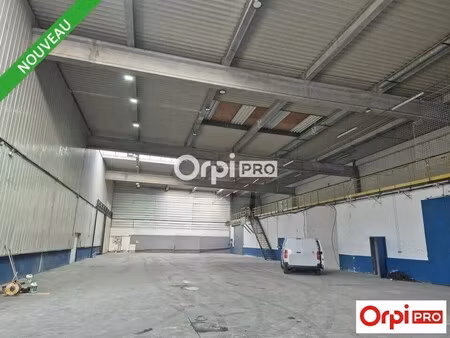 location local d'activités 2 000 m²