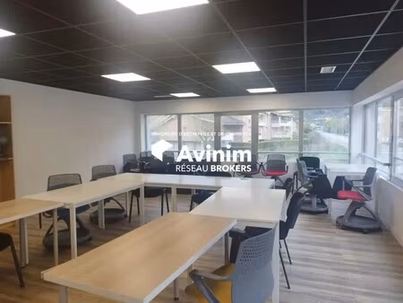 location bureaux 128 m²