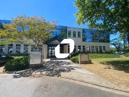 location bureaux éragny 95610 420m²