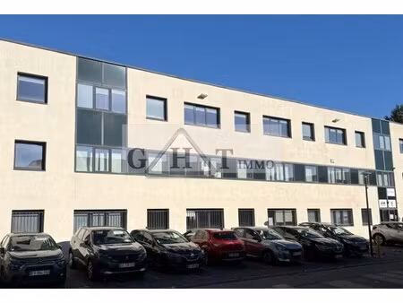location bureaux 960 m²