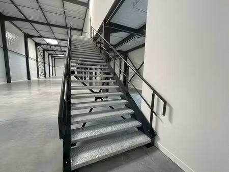 location local d’activités saint-laurent-de-mure 69720 298m² à 5608m²