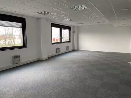 location local d’activités saint-quentin-fallavier 38070 274m² à 1466m²