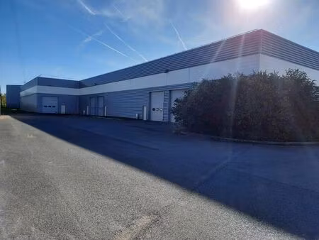 location entrepôt lisses 91090 1148m²