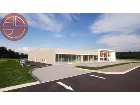 location entrepôt 800 m²