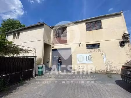 location entrepôt 400 m²