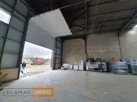 location entrepôt 600 m²