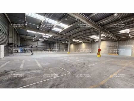 location entrepôt logistique 4 990 m²