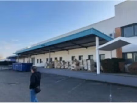 location entrepôt venissieux 69200 260m²