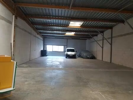 location local d'activités 280 m²