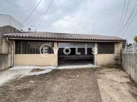 location local d'activités 30 m² à 300 m²