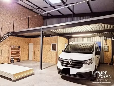 location local d’activités chemere 44680 130m²