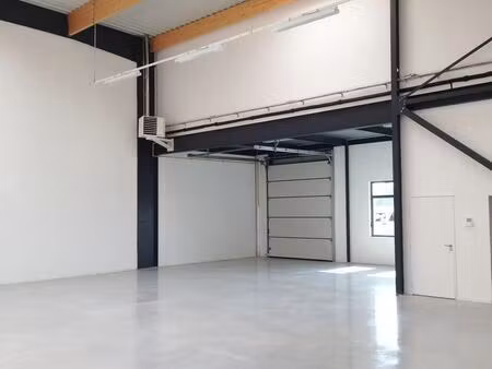 location local d’activités lieusaint 77127 297m²