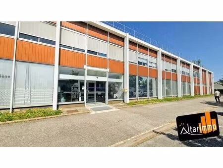 location entrepôt mainvilliers 28300 3530m²