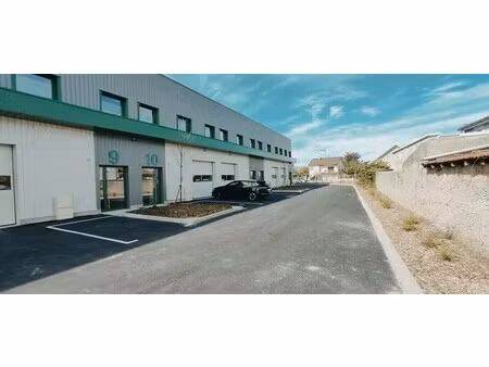 location local d’activités mions 69780 154m²