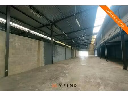 location local d'activités 600 m²