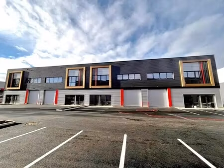 location local d’activités saint quentin fallavier 38070 265m² à 2470m²