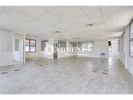 location bureaux 450 m² à 5 835 m²