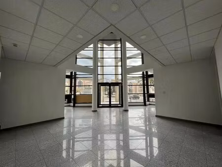 location bureaux 100 m²