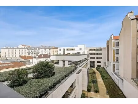 location bureaux 123 m² à 920 m²