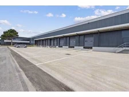 location entrepôt goussainville 95190 9472m²
