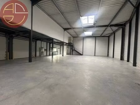location entrepôt launaguet 31140 1557m²