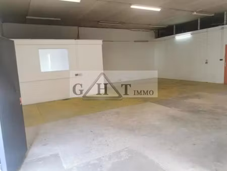 location entrepôt marcoussis 91460 145m²