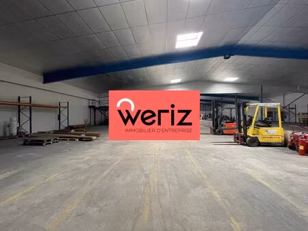 location entrepôt 3 209 m²