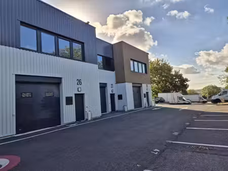 location local d’activités 156m² à 1426m²