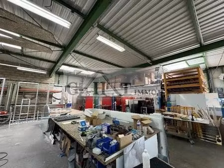 location entrepôt saint thibault des vignes 77400 373m²