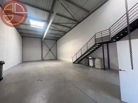 location entrepôt toulouse 31100 592m²