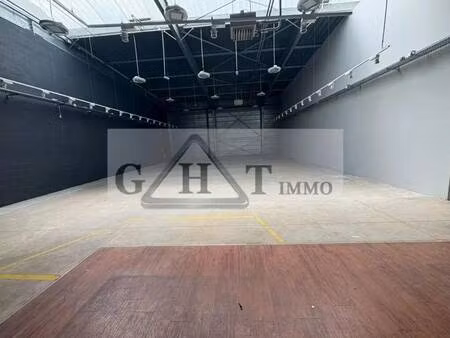 location entrepôt 475 m²