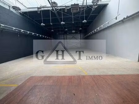 location entrepôt vaux le penil 77000 475m²