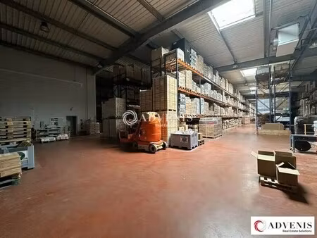 location local d’activités bruges 33520 3070m²