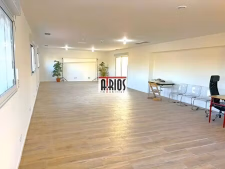 location local d’activités la moutonne 83260 95m²