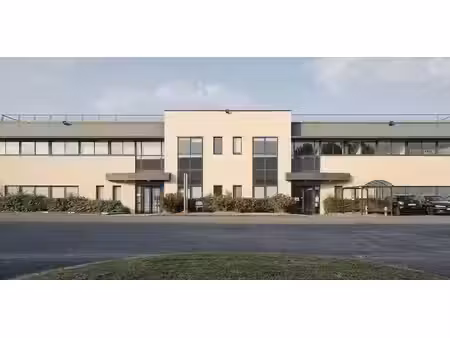 location local d’activités 2500m²