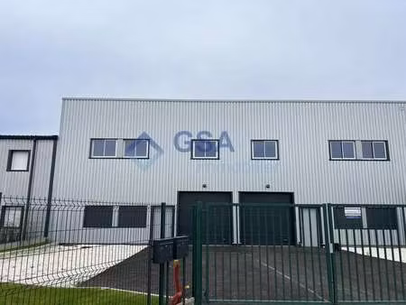 location local d’activités pringy 77310 295m²