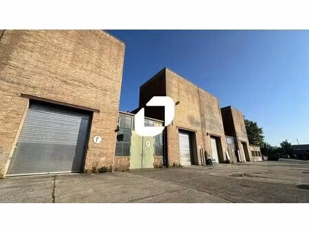 location local d'activités 48 m² à 616 m²